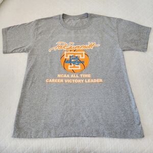 Tennessee Pat Summitt Gray Graphic Tee with Orange Basketball Design